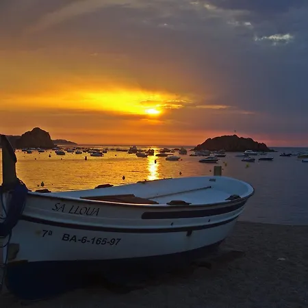 Lets Holidays Nice Apartment In The Center Of Tossa Apartmán